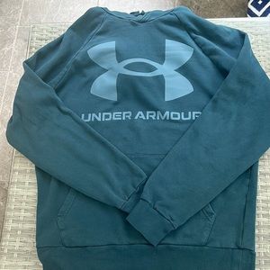 Under Armour Men’s loose fit , hoodie. Size M.
